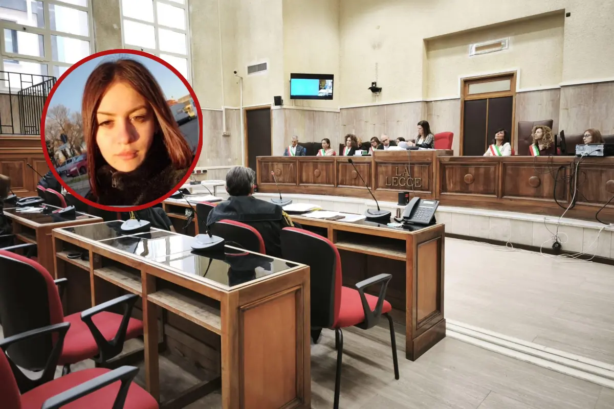 Un'udienza del processo per l'omicidio di Chiara Carta (nel tondo)