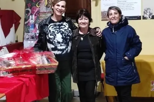 Il concorso per le vetrine più belle a San Gavino (L'Unione Sarda - Pittau)