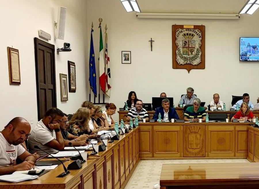 Assestamento di bilancio, più soldi all’edilizia pubblica
