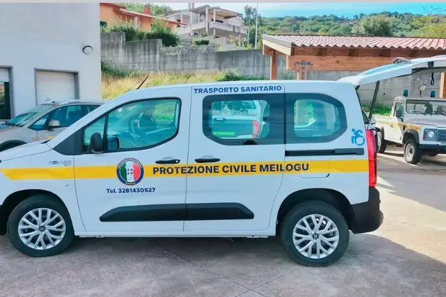 L'auto sanitaria della Protezione civile Meilogu (foto concessa)