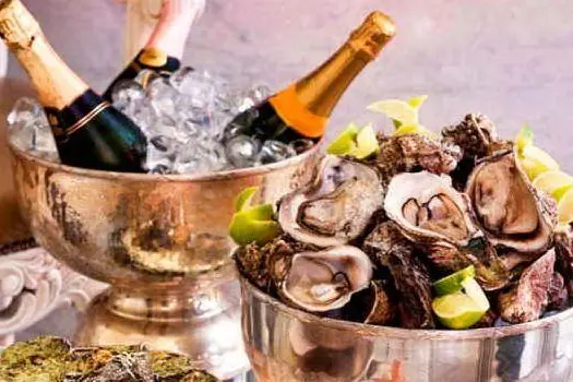 Ostriche e champagne