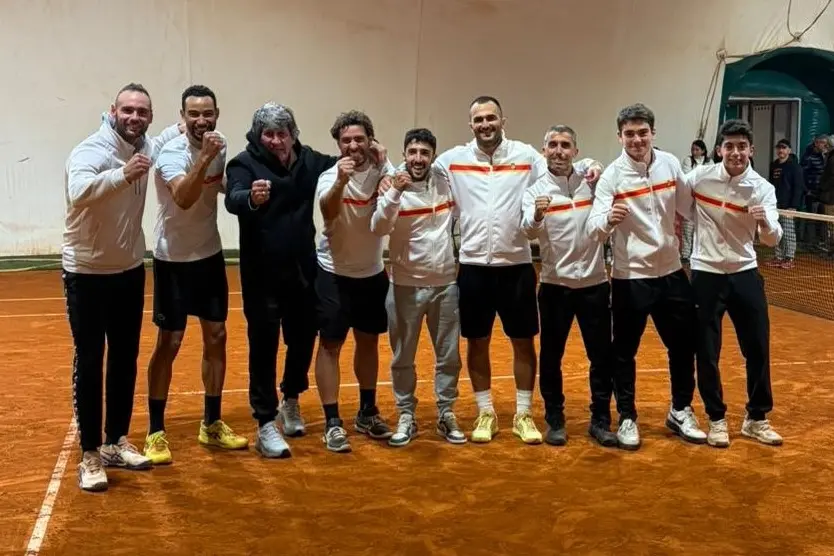 L'esultanza degli algheresi dopo il match vinto (foto concessa)