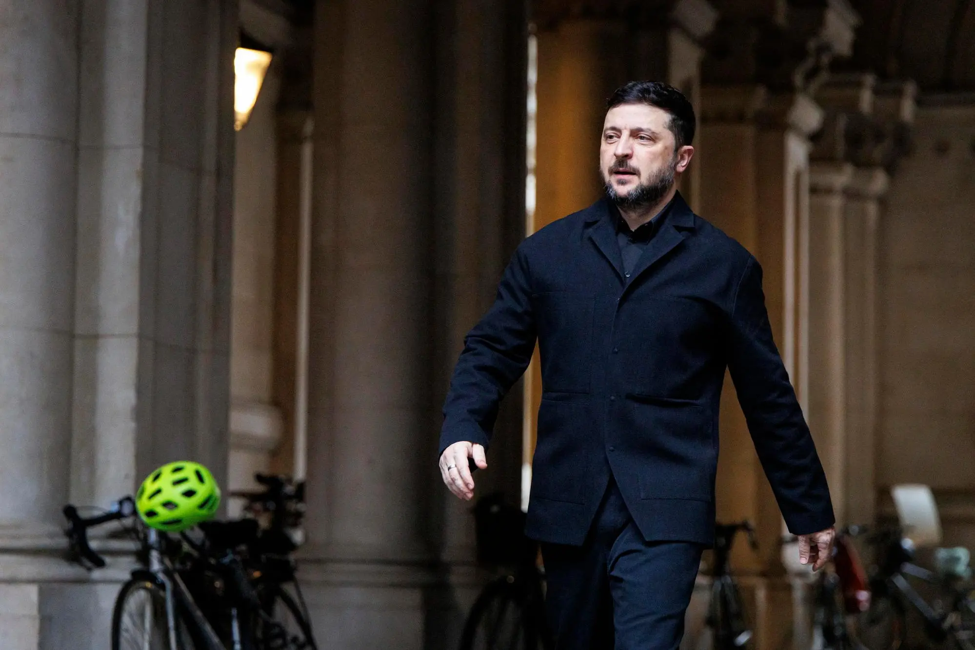 epa12578612 Ukrainian President Volodymyr Zelensky at 10 Downing Street, London, Britain, 08 December 2025. The President of Ukraine comes to Downing Street to meet the leaders of the UK, France and Germany to discuss the negotiations of the ongoing peace talks aimed at ending Russia