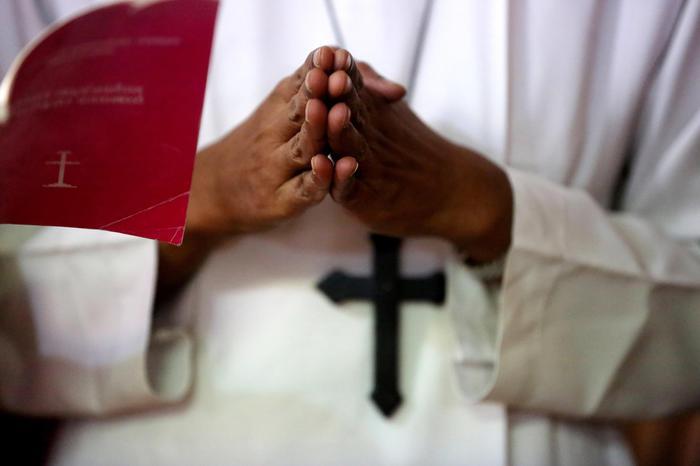 Vescovo cattolico accusato di aver stuprato una suora: assolto