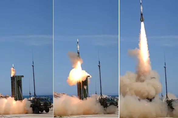 Il lancio di un missile con il sistema Samp-T a Quirra (L'Unione Sarda)