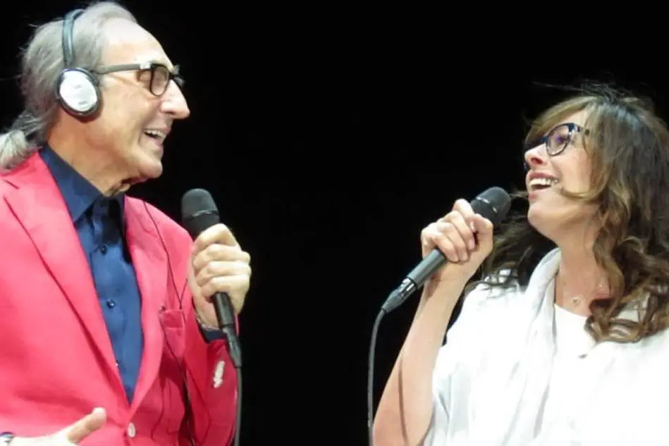 Alice con Franco Battiato. Foto da Facebook, credit @davideandreis2016