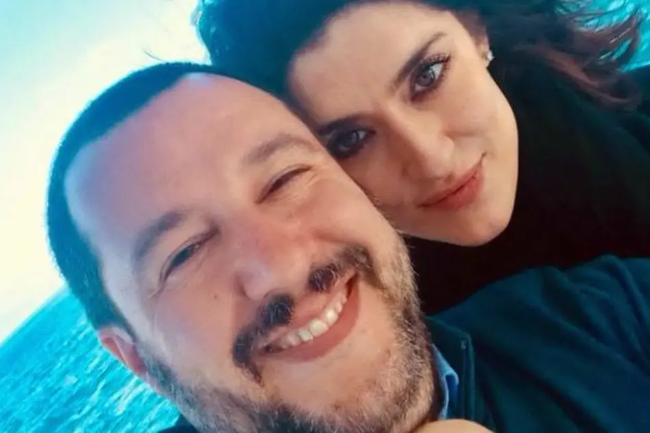 Matteo Salvini ed Elisa Isoardi (foto Ansa)