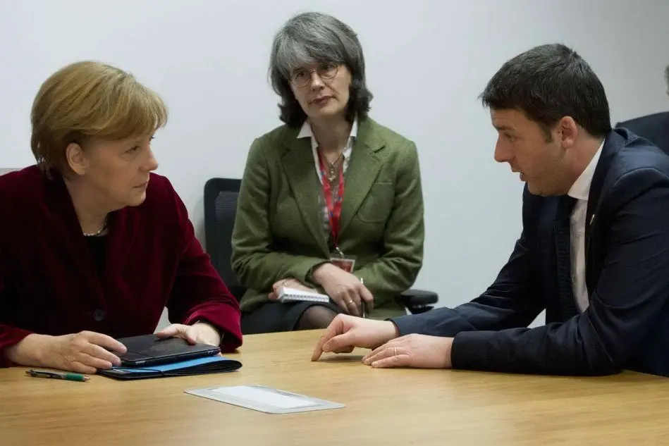 Matteo Renzi con Angela Merkel