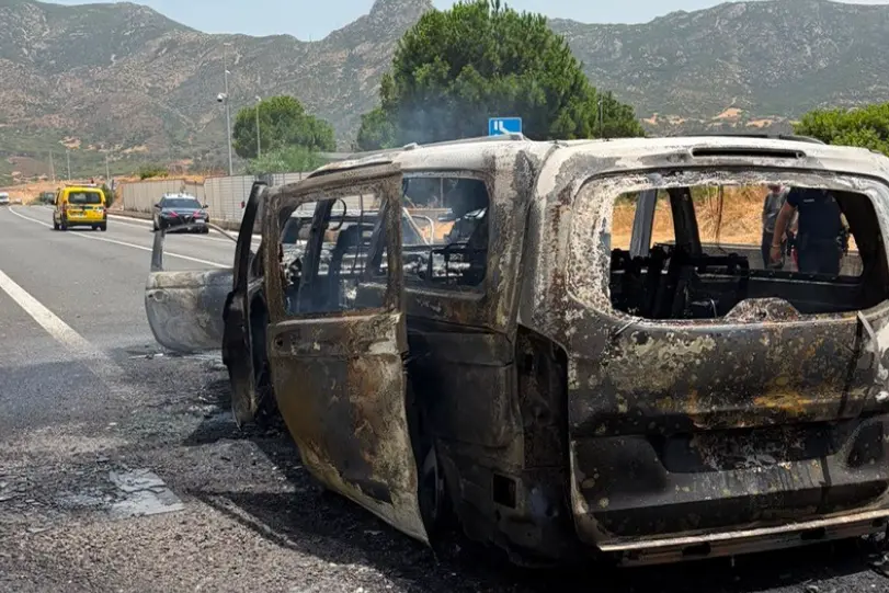 Uno dei mezzi coinvolti nell'incidente (Foto Serreli)