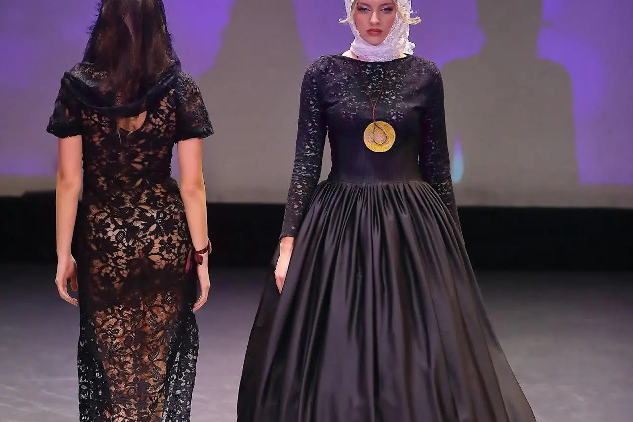 In passerella le creazioni di Barbara Dalu e accessori di Gianfranca Dettori (scorsa edizione)