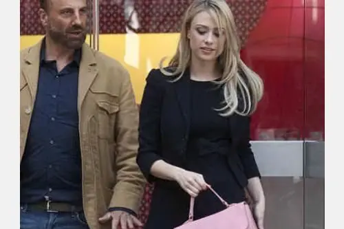 Martina Stella a passeggio
