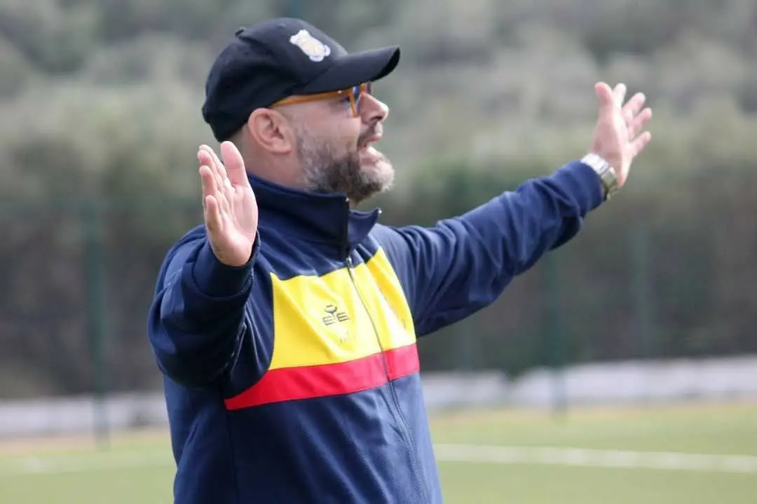 Antonio Prastaro, allenatore del Villasimius (foto Andrea Serreli)