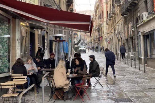 Cagliari, &quot;Io apro&quot; è un flop: i ristoratori non sfidano i divieti
