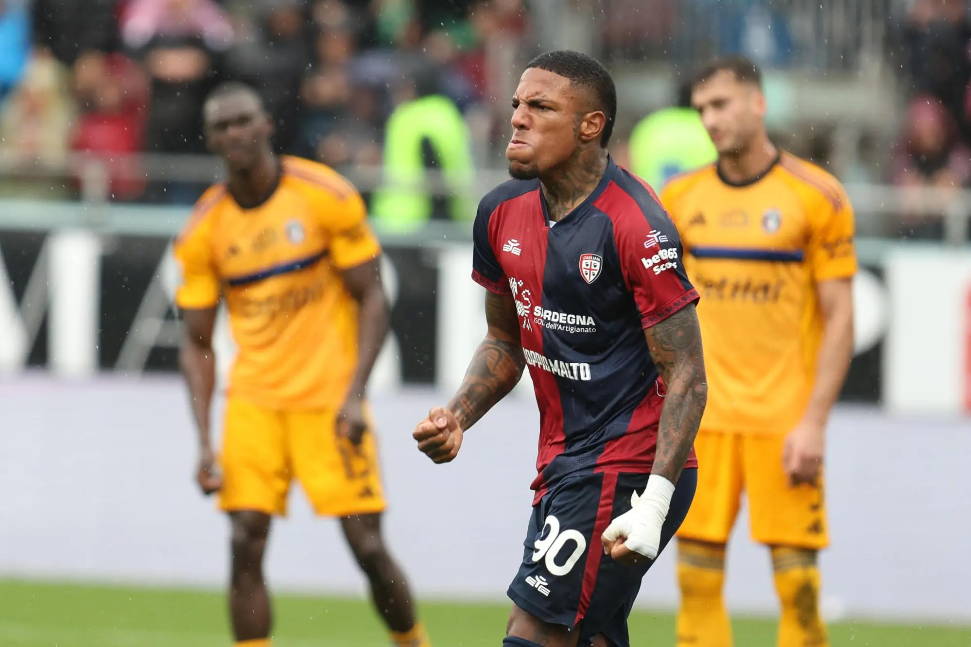 Michael Folorunsho, centrocampista del Cagliari (foto Ansa)