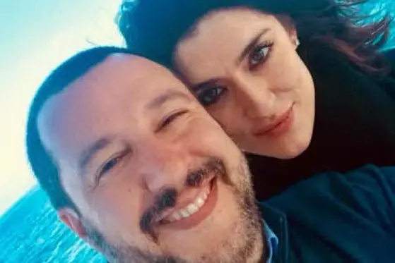 Matteo Salvini ed Elisa Isoardi (Ansa)