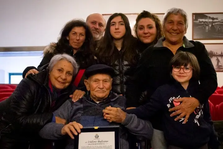 Isidoro Balzano con la sua famiglia (foto Pala)