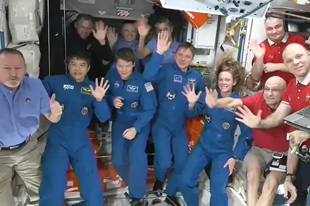 Gli astronauti sulla Stazione spaziale internazionale (frame da video Ansa)