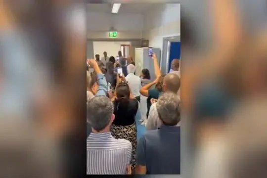 La redazione di Report festeggia la nomina Claudia Di Pasquale