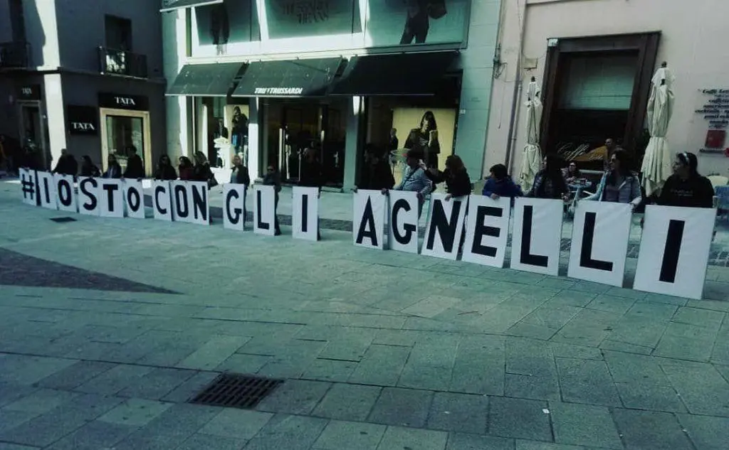 Un'altra immagine della protesta (Lav Cagliari Facebook)