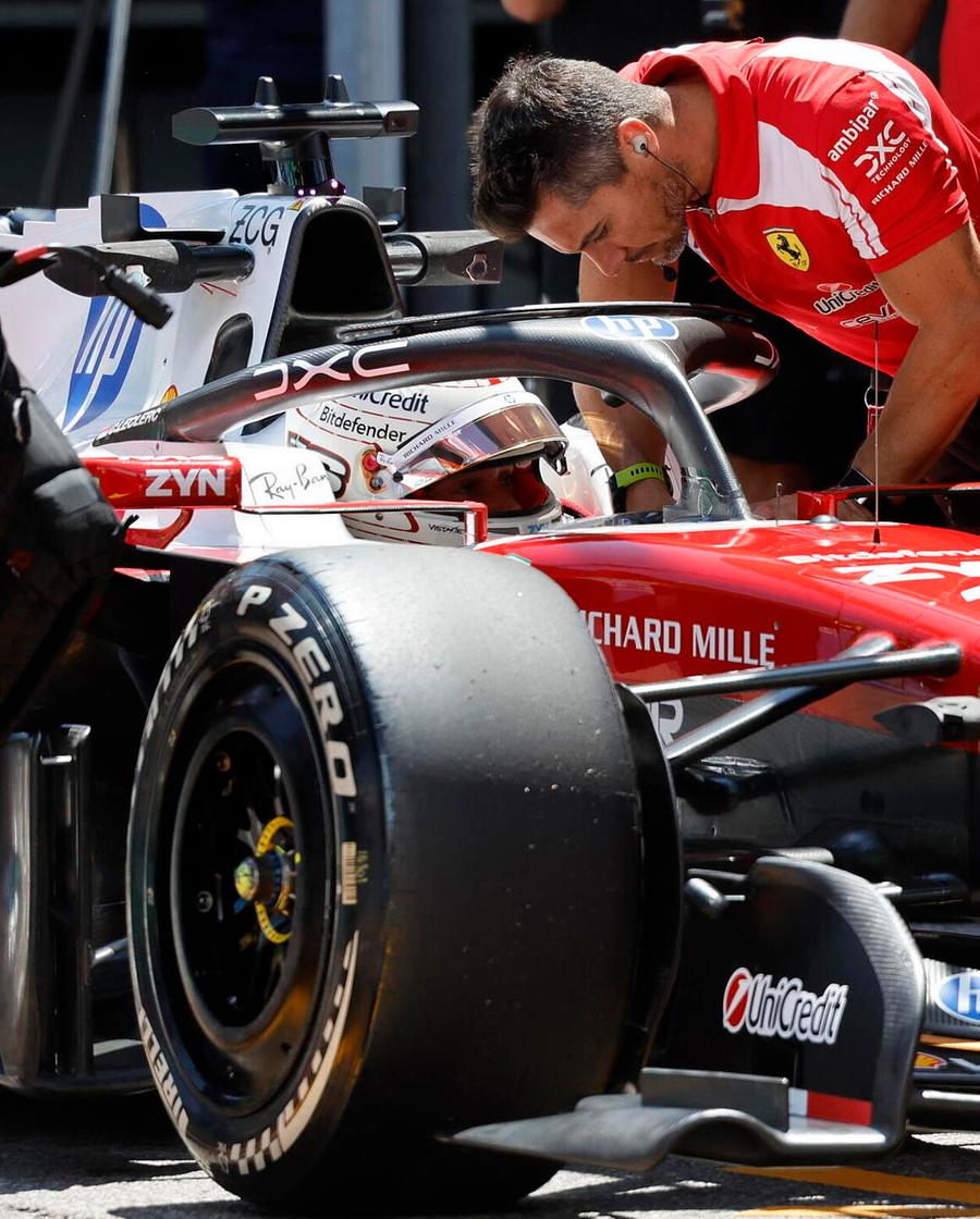 Un venerdì rosso a Montecarlo: primo Hamilton
