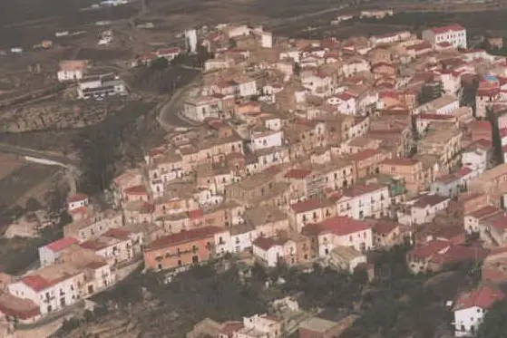 Il piccolo borgo di Candela