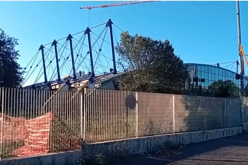 Iniziano i lavori alla copertura della piscina di Isili