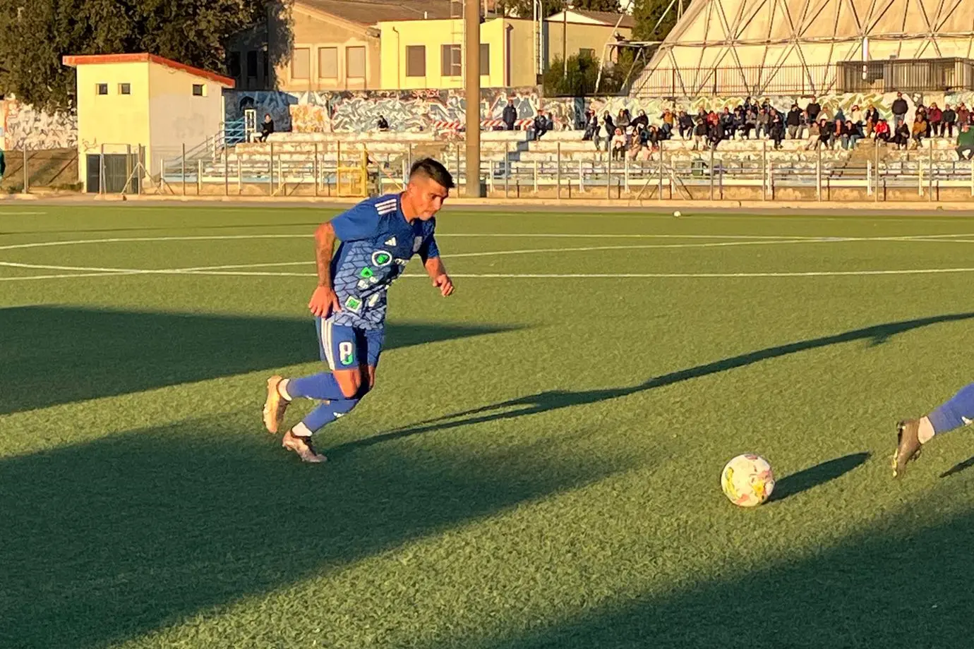 Un calcio di punizione battuto da Santiago Nagüel (archivio)