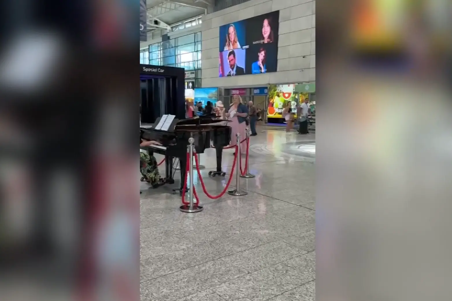 Cagliari, sorpresa in aeroporto: la magia del Teatro Lirico incanta i viaggiatori con un flash mob