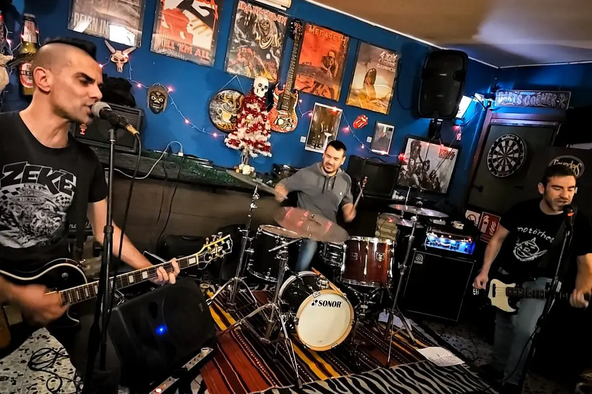 Ke'Ke'M - foto ufficiale artisti - crediti della band