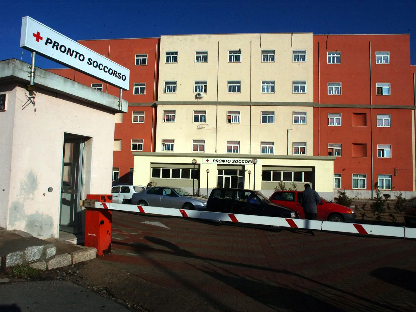 L'ospedale Paolo Dettori (Archivio)