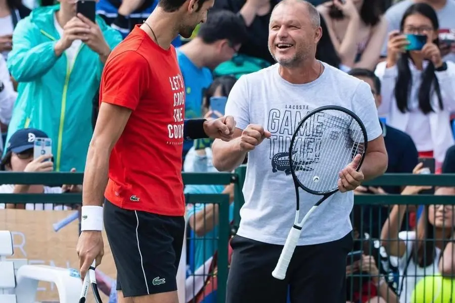 Nole Djokovic con il suo storico allenatore Marian Vajda (foto archivio L'Unione Sarda)