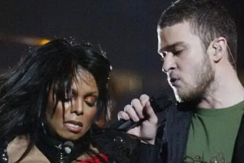 Il topless della Jackson al Super Bowl