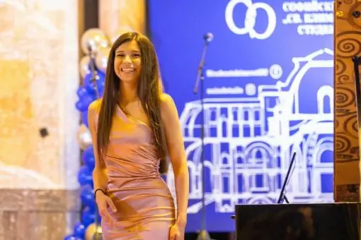 giovane concertista Aleksandra Simeonova (foto concessa)