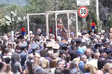 Sant'Efisio, l'arrivo a Pula (foto da frame video)
