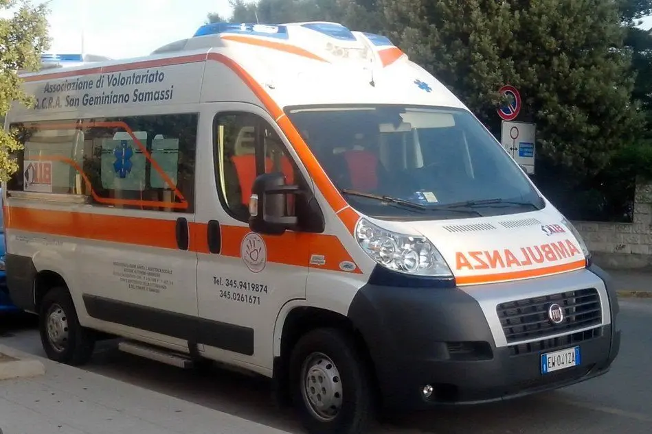 Un'ambulanza Acra