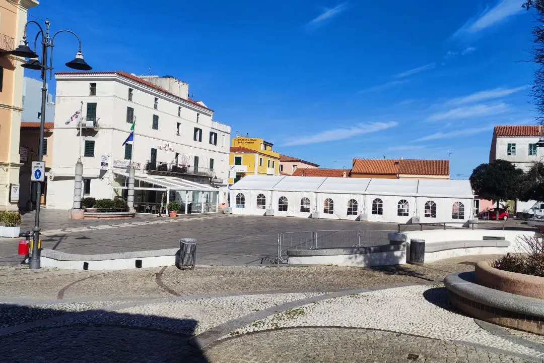 Santa Teresa Gallura. Piazza Vittorio Emanuele I (foto Ronchi)