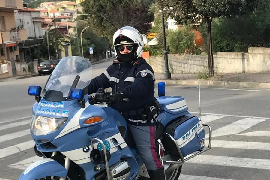 In una foto della Polizia di Stato, l'agente Marino Terrezza, 36 anni (Ansa)