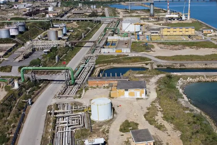 Area industriale di Porto Torres (foto Pala)