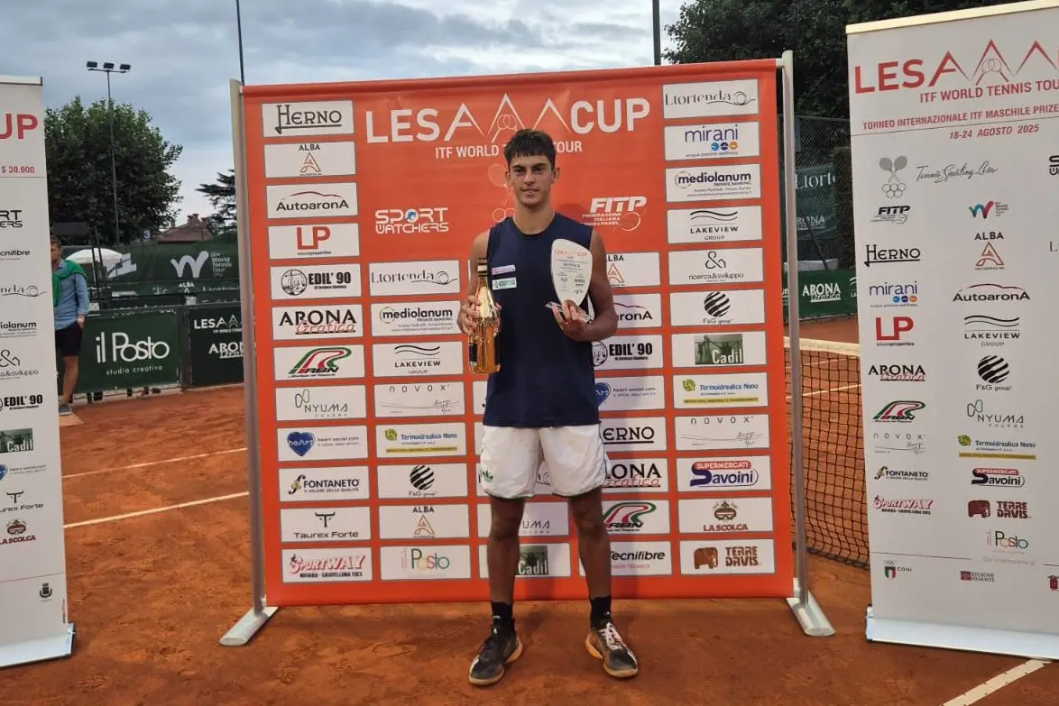 Premiazione per il vincitore Lorenzo Carboni (Foto concesso)