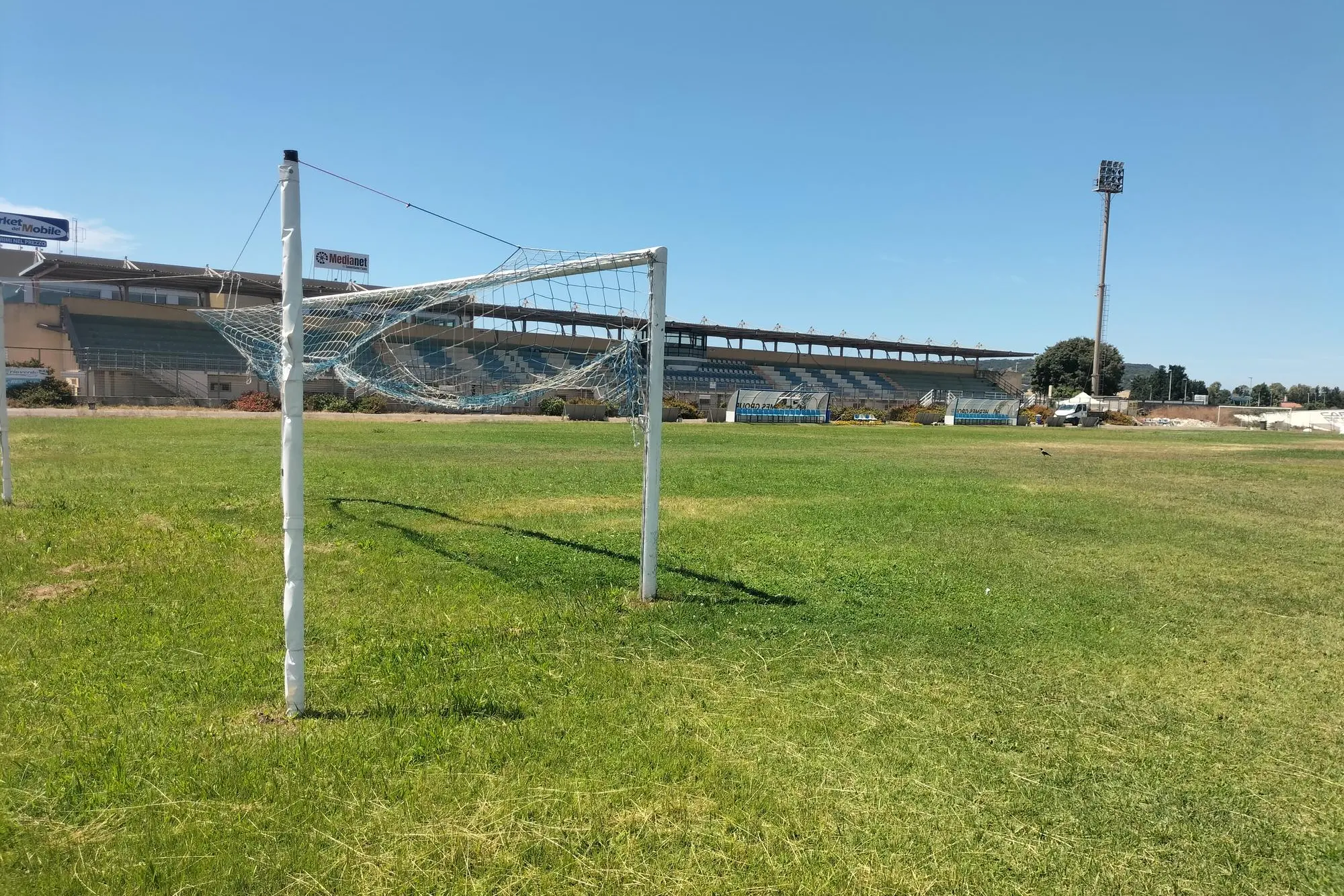 Lo stadio comunale Zoboli di Carbonia (foto Scano)