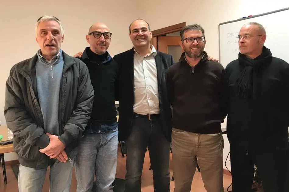 I nuovi membri del comitato regionale Fibs. Da sinistra: Emilio Sonnu, Alessandro Spano, Franco Marongiu, Tore Cherchi e Roberto Moi