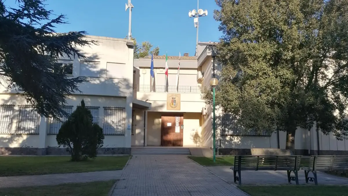https://immagini.unionesarda.it/version/c:YTA2MzlkYjUtOGUyNS00:Yzc5ZDRjNjQtMTk0My00/image.webp?f=16:9