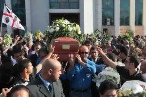 Villa San Pietro: i funerali dei tre operai