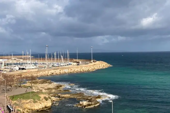 Il porto di Porto Torres (foto Pala)