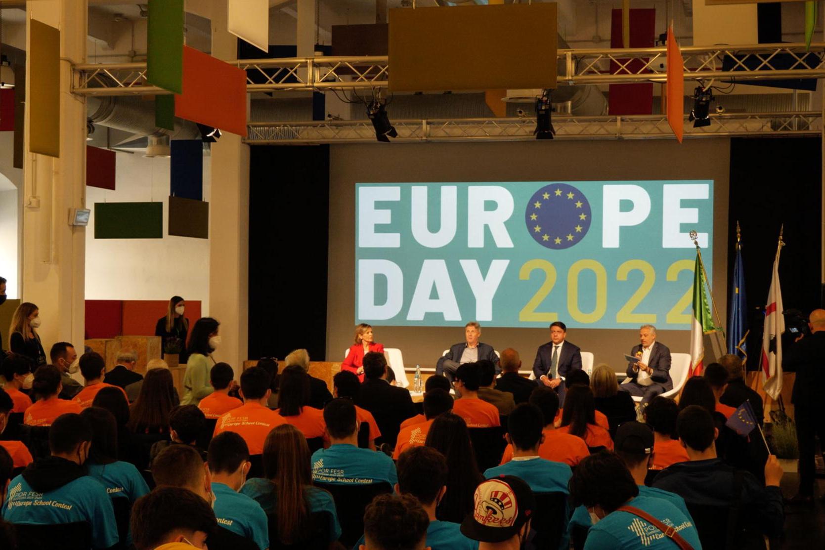 Giornata dell’Europa: a Cagliari oltre 400 studenti