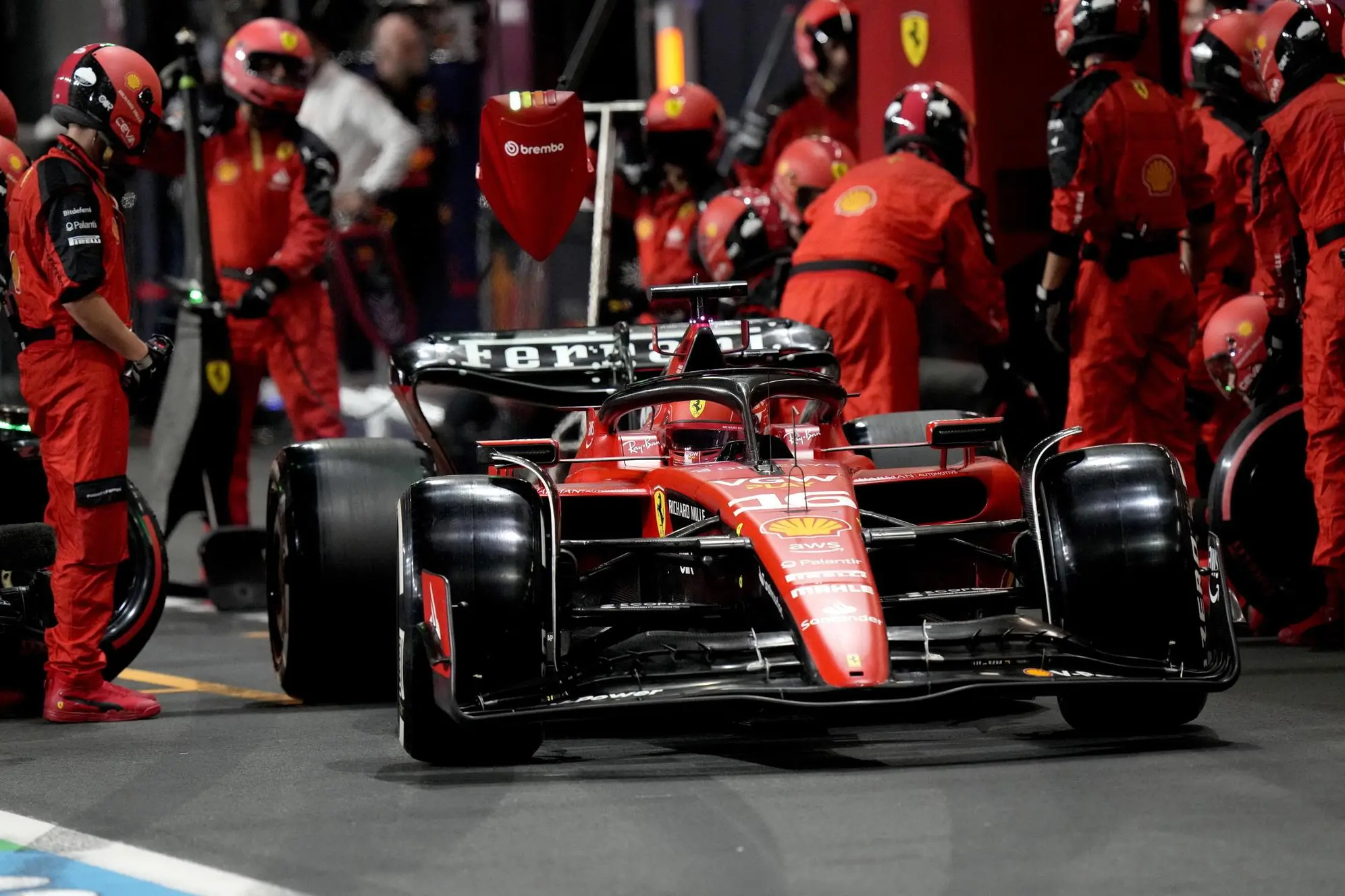 La Ferrari di Leclerc ieri a Gedda