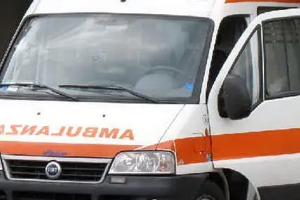 Ambulanza (foto simbolo)