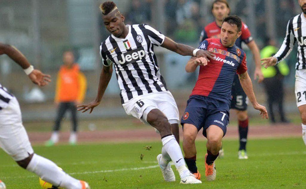 Un altro duello, questa volta contro Pogba, durante un match con la Juventus