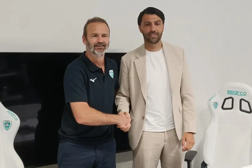 Lucas Gatti e Manuel González il giorno della presentazione all'Olbia (foto Ilenia Giagnoni)