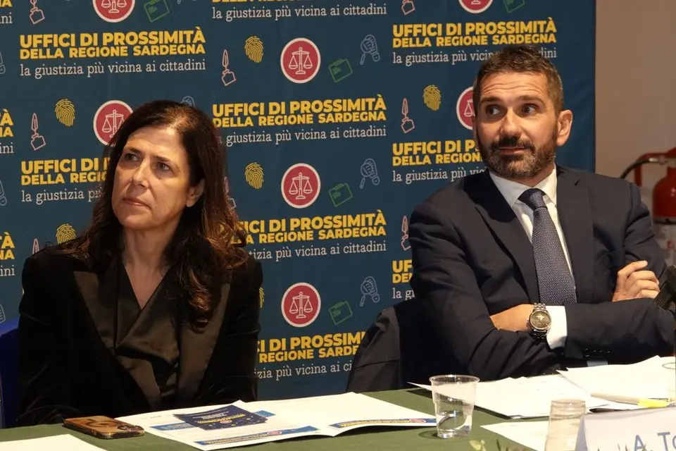 La presidente Alessandra Todde e il vicepresidente Giuseppe Meloni (Ufficio Stampa Regione)